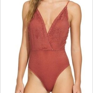 NWOT Vix Paula Hermanny Scales *Madalena* 1 piece